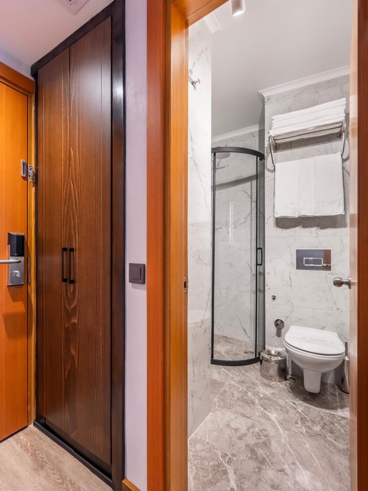 Hotel Bristol Стамбул Екстер'єр фото