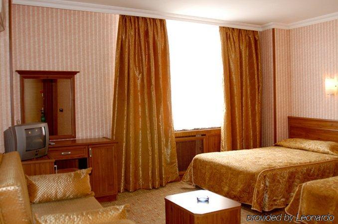 Hotel Bristol Стамбул Номер фото